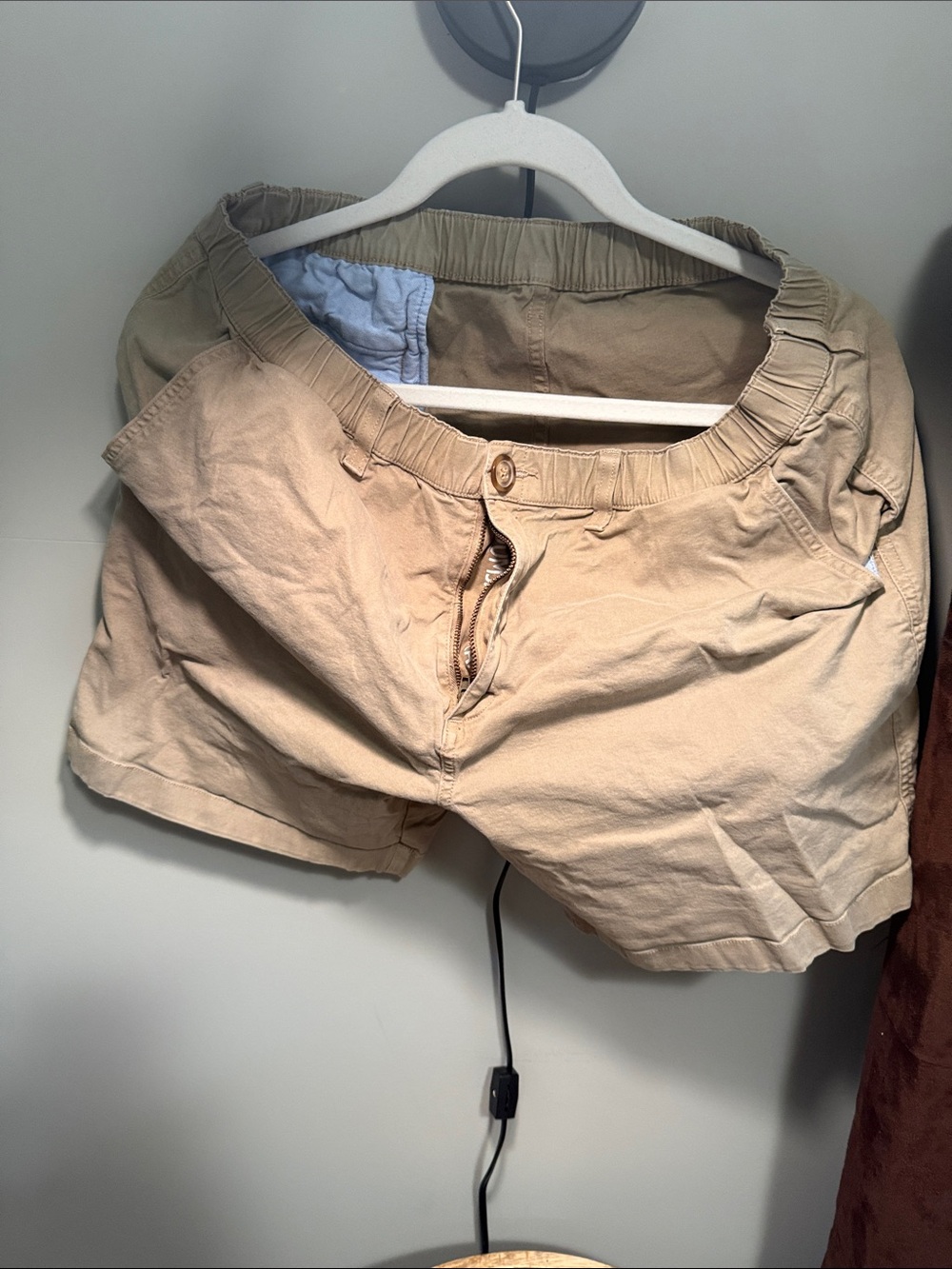 Chubbies Men's Casual Elastic Waist Khaki Shorts